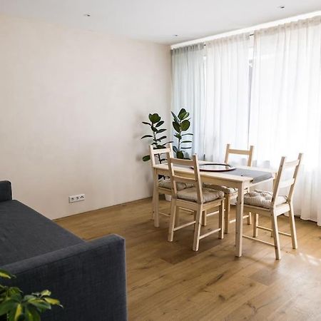 Apartamento Wohlfuehloase In Perfekter Lage Stuttgart Exterior foto