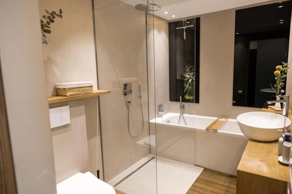 Apartamento Wohlfuehloase In Perfekter Lage Stuttgart Exterior foto